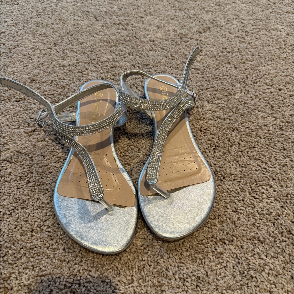 Dream Pairs Metallic Silver Sandals